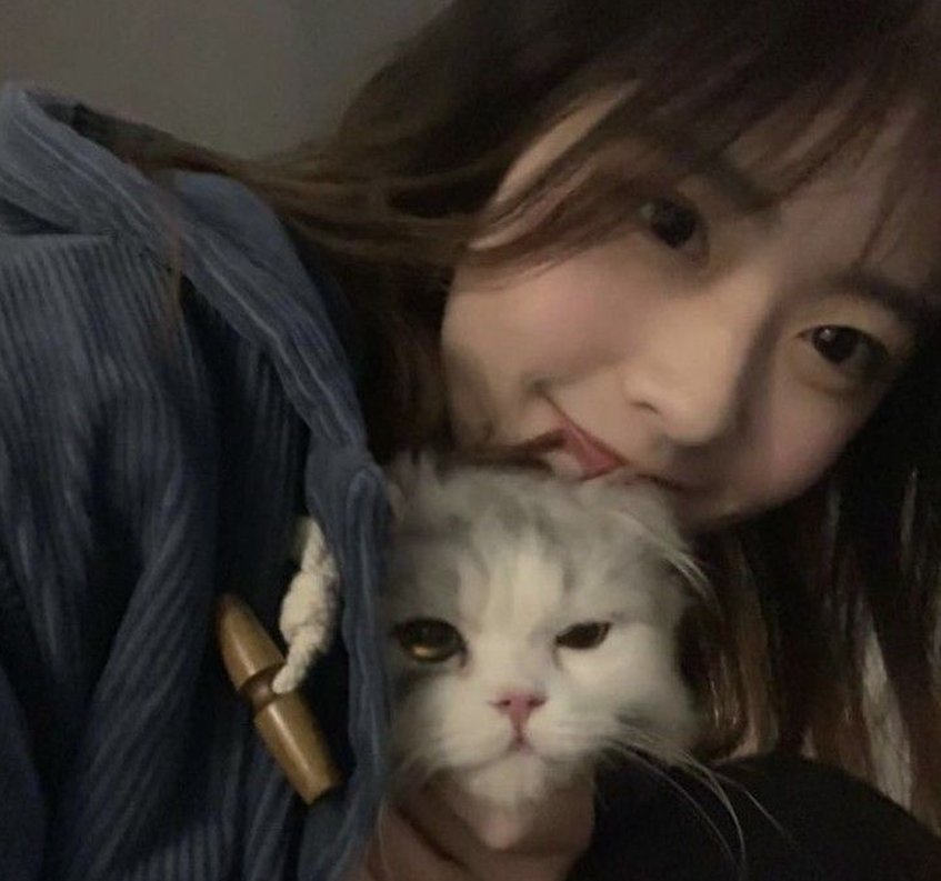 isiseli's tweet image. 手作りキャンドルに挑戦してみた
火を灯すのが楽しみ 🌔