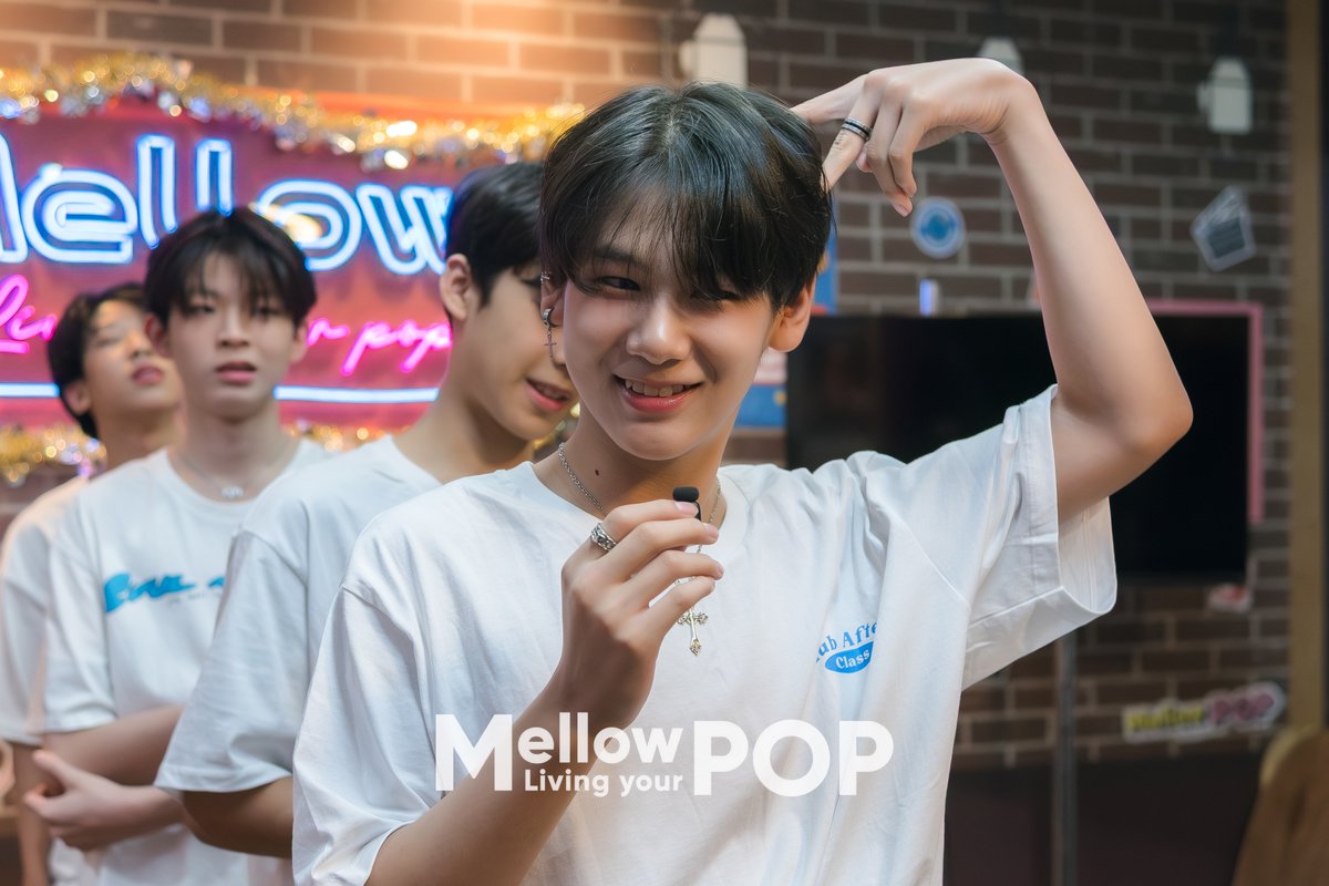 MellowPOP_TH's tweet image. ✨ น้อง ๆ “CAC Trainee Boys” แวะมาพูดคุยเล่นเกมกับชาว Mellow POP เตรียมพบคอนเทนต์สุดน่ารัก เร็ว ๆ นี้!
.
#MellowPOP
#TraineeCAC
#CACAlphaTrainee