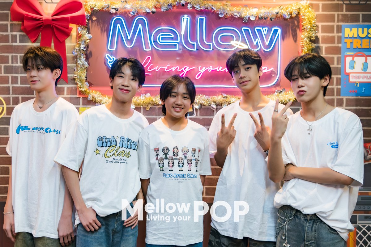 MellowPOP_TH's tweet image. ✨ น้อง ๆ “CAC Trainee Boys” แวะมาพูดคุยเล่นเกมกับชาว Mellow POP เตรียมพบคอนเทนต์สุดน่ารัก เร็ว ๆ นี้!
.
#MellowPOP
#TraineeCAC
#CACAlphaTrainee