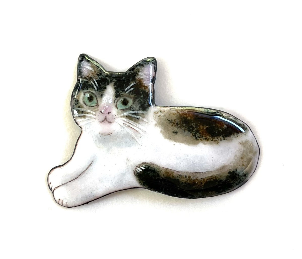 NO.347ハチワレ猫さん #七宝焼 #enamel #ハチワレ猫 #blackandwhitecat