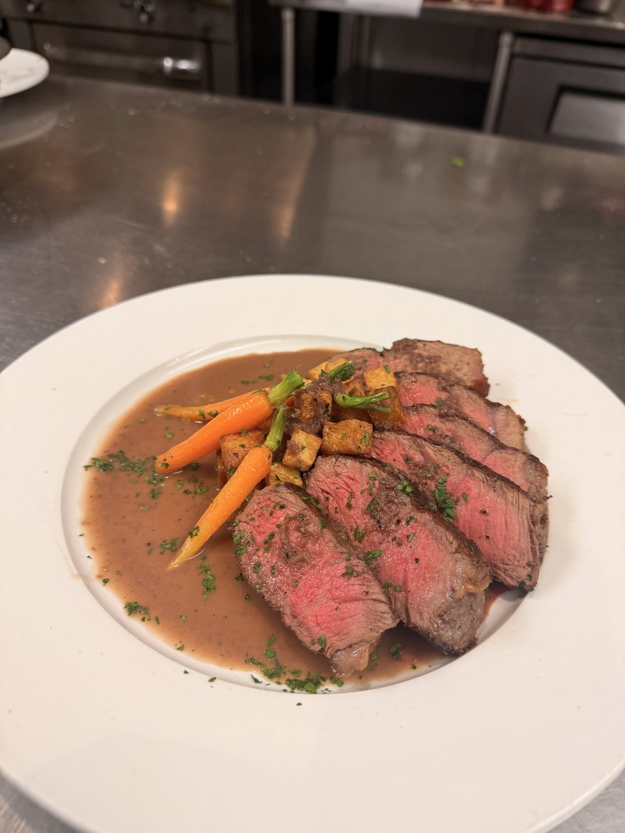 Matthiewmiceus's tweet image. Lately