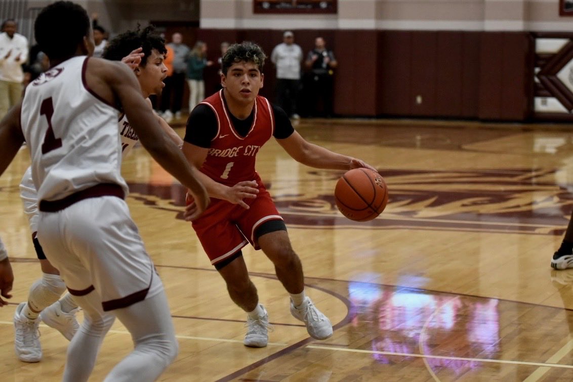 bc_basketball_'s tweet image. Final: 

Cardinals 71

Tigers 57

Led by Jiraiya Jennings with 17 pts, Aaden Bush with 15 pts, Braydon Denison with 14 pts, and Abraham Munguia with 12 pts. 

Cardinals defeat the Silsbee Tigers for the first time in what is believed to be 45 years.