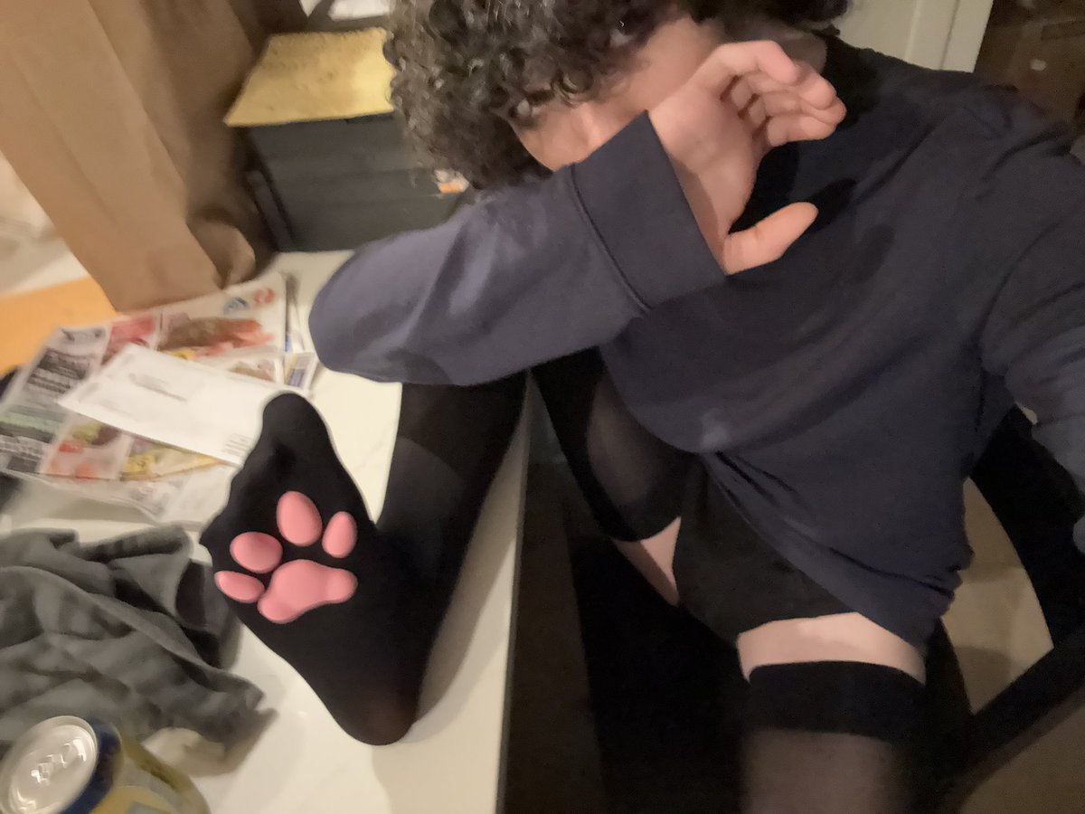 to me these are just normal socks, a sign as to how critter i am becoming,,,