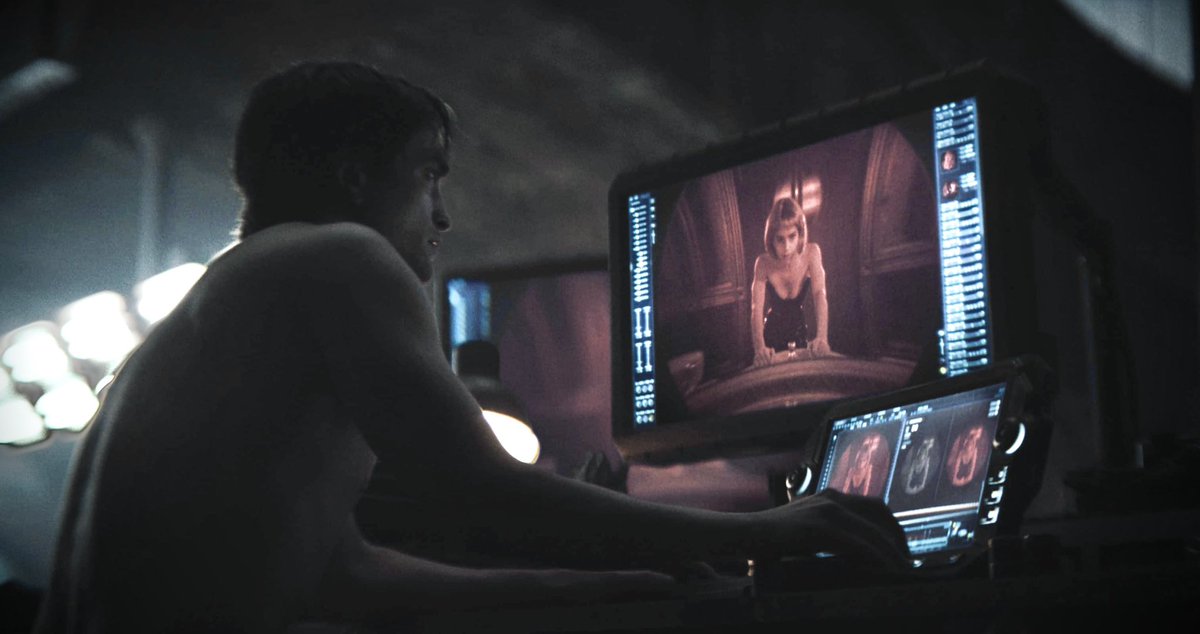 . (@batmancurated) on Twitter photo 