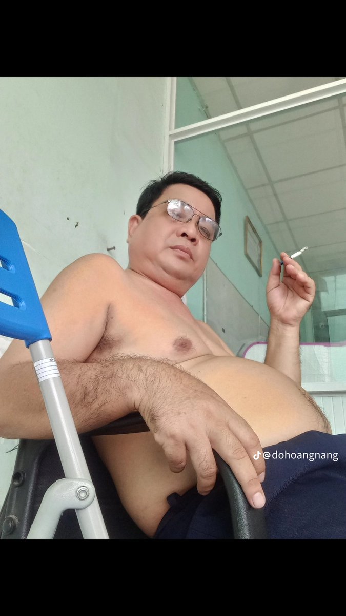 Hell Angel tweet media