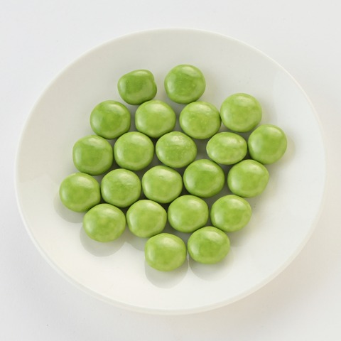 中にはめちゃくちゃ仙豆風のチョコが入ってます！

shop-shimamura.com/item/013170001…