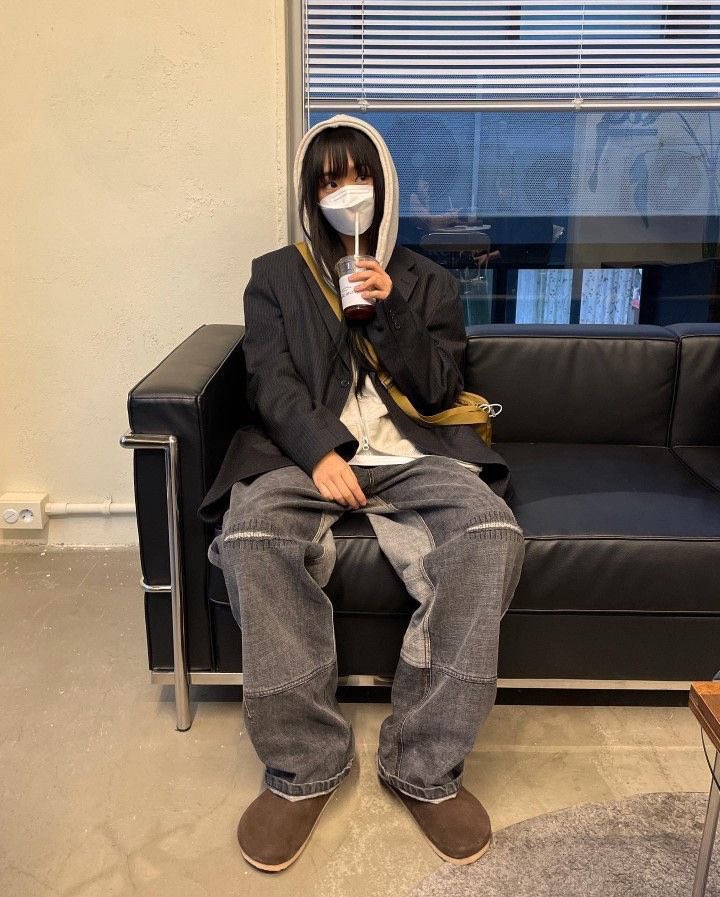 remember_u7's tweet image. 쪼끔힙하면서도
클래식한 후드+아우터매치 코디