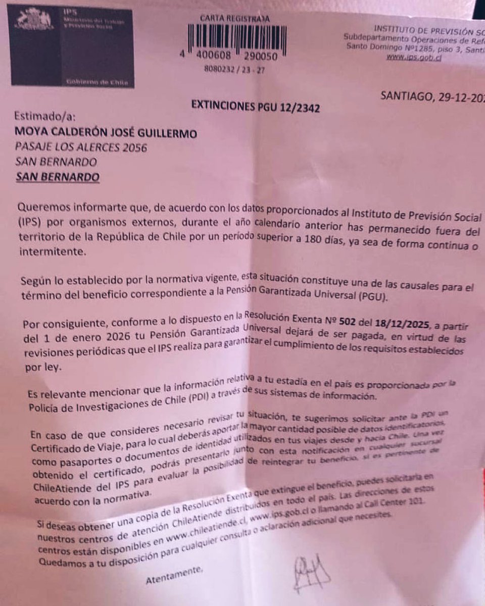 S_Schwartzmann's tweet image. Cartas de notificación que les suspendieron la PGU por estar más de 180 días afuera del país, siendo que nunca han salido. Es un grave error que suspendió pagos por 3.000 millones