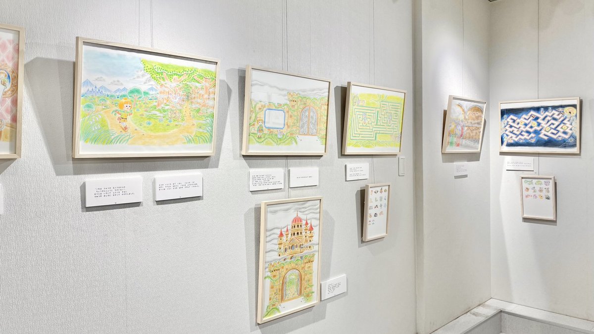 たじまなおとさんの絵本原画展「りゅうのちょうせんじょう」へ。
迷路や探し絵が満載で、最後までわくわくどきどきと楽しいお話です☺️🏰✨
丁度たじまさんも在廊されていて、色々とお話ができて嬉しかったです。ありがとうございました🪻