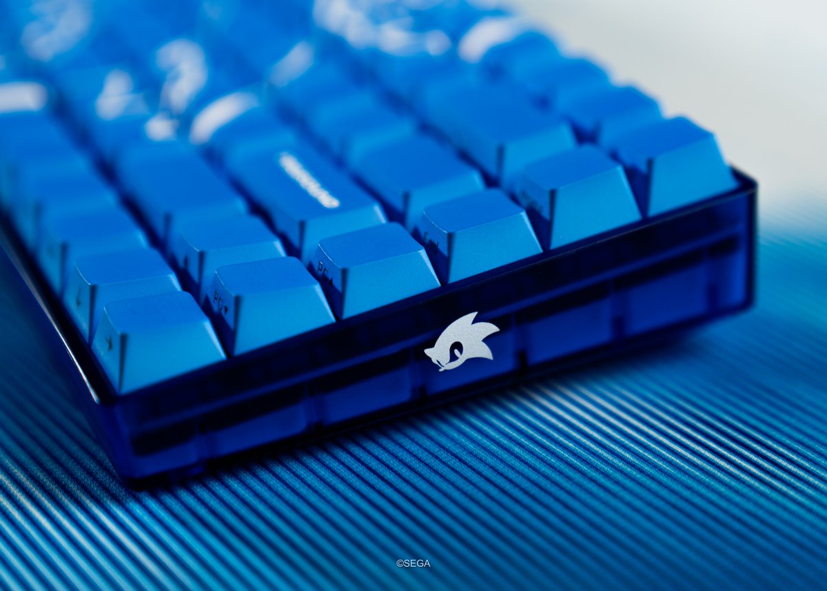 LoganDodson's tweet image. SEGA x Higround product photos 📸⌨️