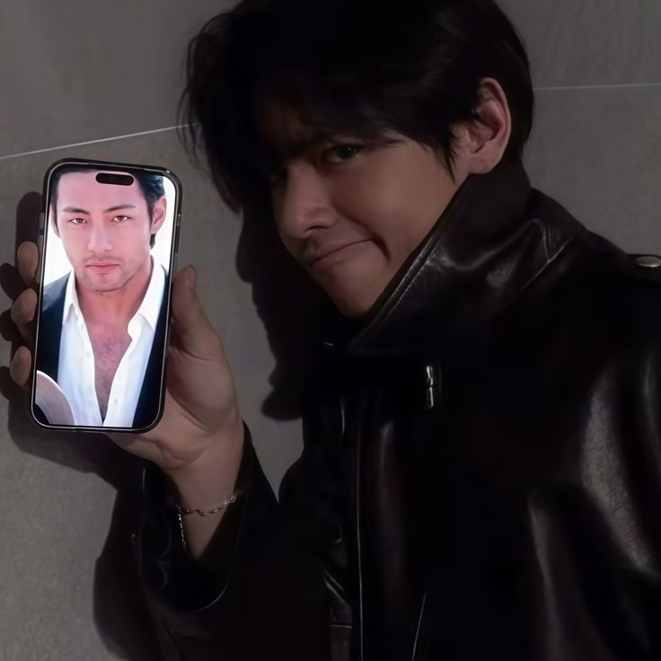 cwonkatt's tweet image. ꫂ᭪݁𝐑𝐔𝐋𝐄𝐓𝐀 𝐏𝐎𝐑 𝟏𝟎𝟎 𝐑𝐁𝐗 🐈

Requisitos:
-Dar fav y 
-Seguirnos con notis on 
-Comentar