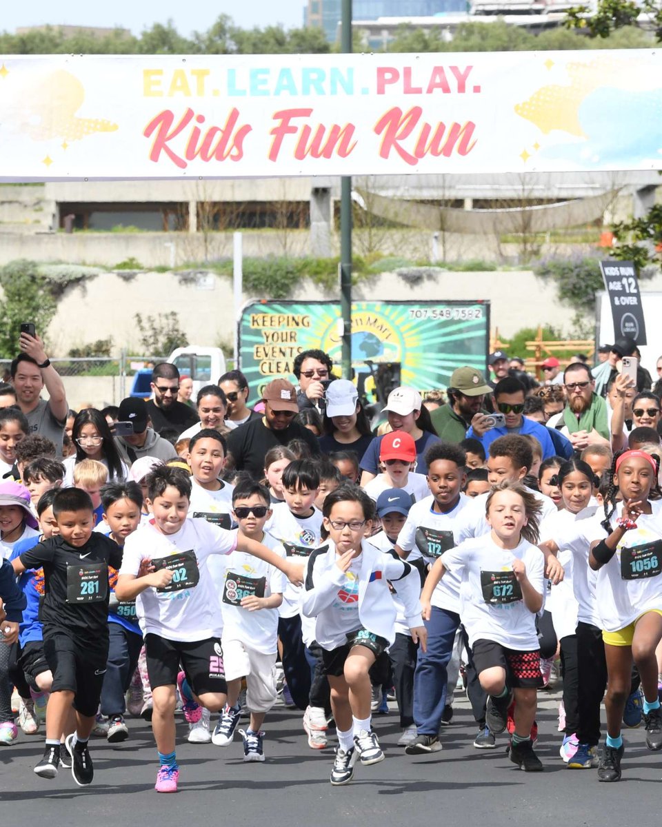 eatlearnplay's tweet image. Eat. Learn. Play. is proud to be the official charitable beneficiary of the Oakland Marathon and to present the Eat. Learn. Play. Kids Fun Run.

Race weekend is coming up, and registration is open. Make this the year you run with purpose. Sign up at oaklandmarathon.com.