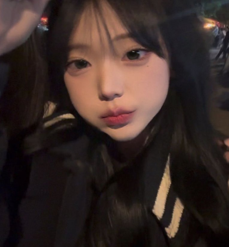 ayla1998's tweet image. スマホの容量が足りなくて写真を削除する作業が面倒
整理が必要 🐉