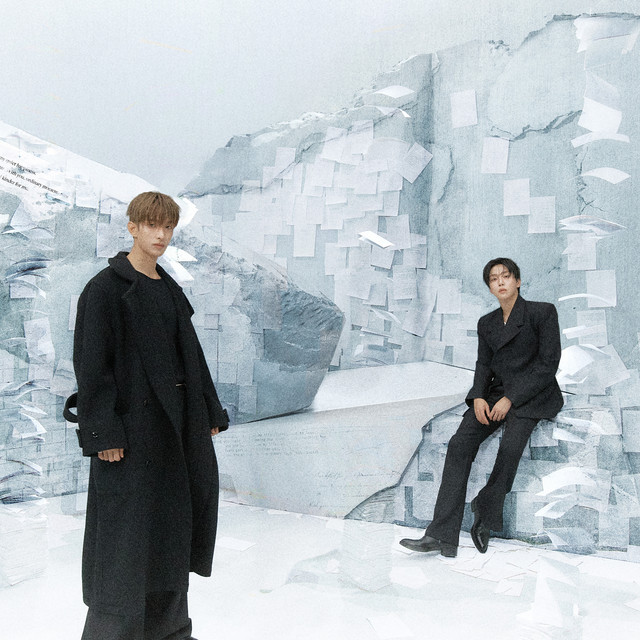 "Serenade" by DK X SEUNGKWAN reaches a new peak of #1 (+1) on the Worldwide iTunes Album Chart.