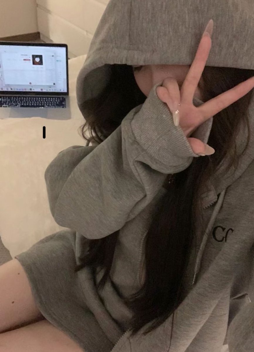 MasterVA's tweet image. 友達と謎解きゲームに挑戦したら、チームワークで見事にクリアできた 🕍