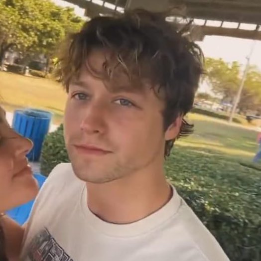 briardiarybr's tweet image. DEAN DI LAURENTIS!!!!