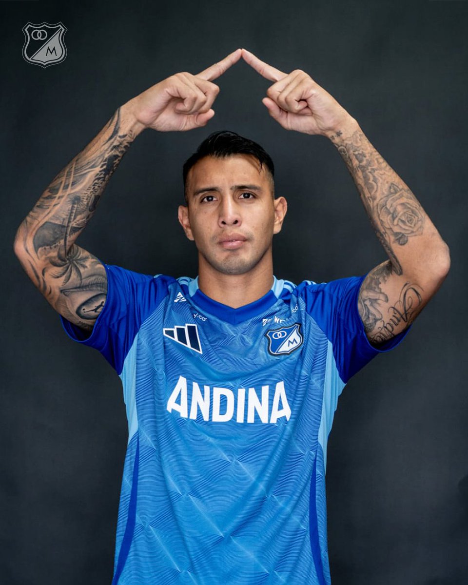 MillosFCoficial's tweet image. “Hoy cruzo fronteras. Cambio de tierra, no de instinto. Porque el hambre de gol no se negocia.” 📸⚽️Ⓜ️🔥