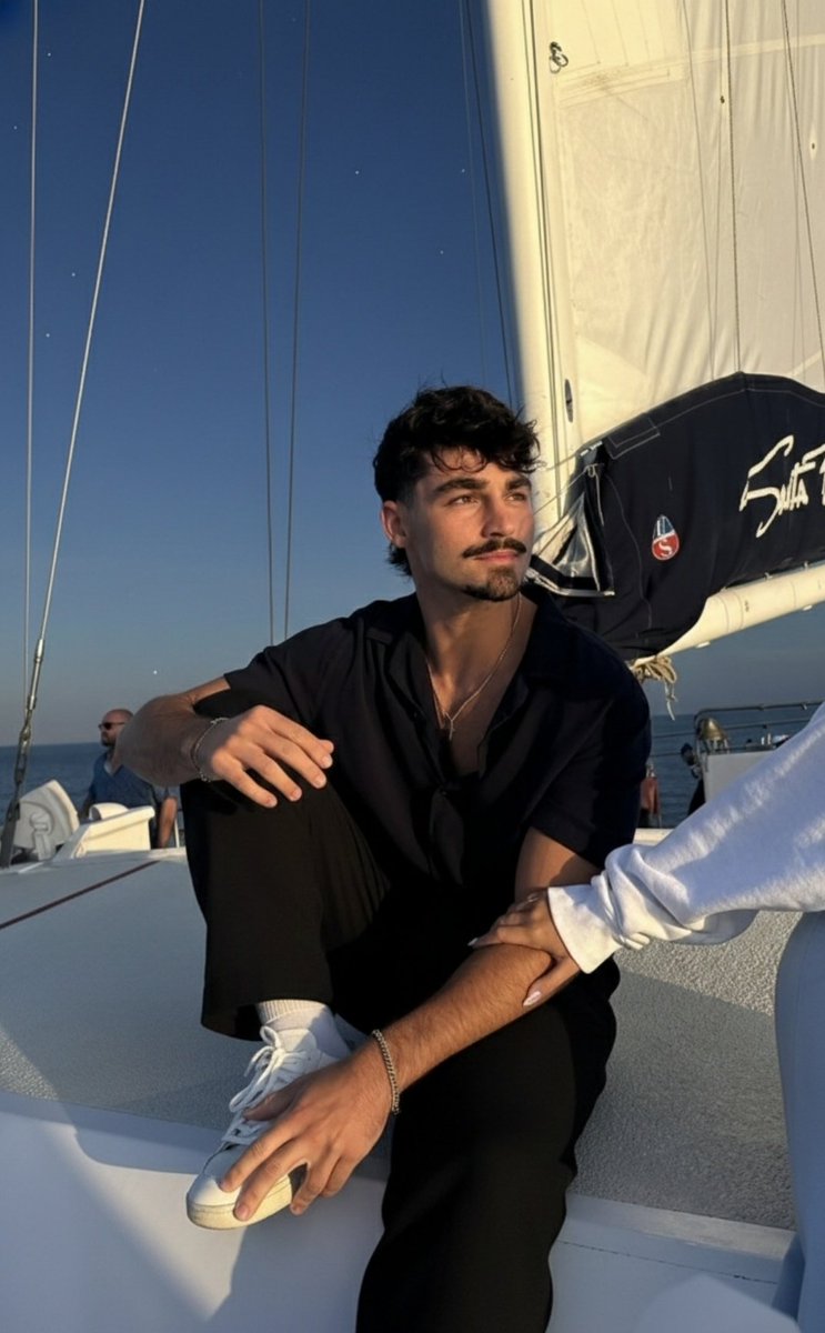 ASH01VLAS's tweet image. ㅤㅤㅤㅤ
ㅤ  🍻 ៸៸ 𝕬hoч, 𝕸αteч! 𝕾hıver me tımbers! 
    ㅤ— 𝕸ostre-me o mαpα do 𝘁𝗲𝘀𝗼𝘂𝗿𝗼 —
      ₍ #.𝗧𝗩𝗡𝗣𝗗𝗖 ₎  ou te deıxo α ver nαvıos! 
ㅤㅤᅟᅟᅟᅟᅟᅟᅟᅟᅟᅟᅟᅟᅟᅟᅟᅟᅟᅟᅟᅟᅟ