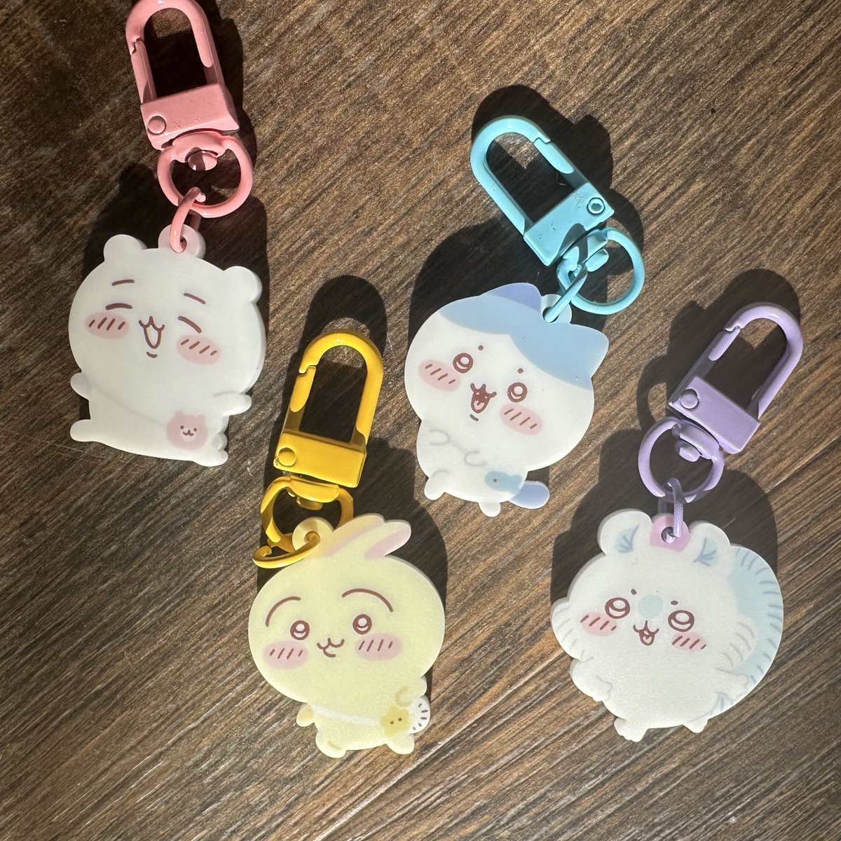 JAQ ⏭️ SHOP OPEN tweet media