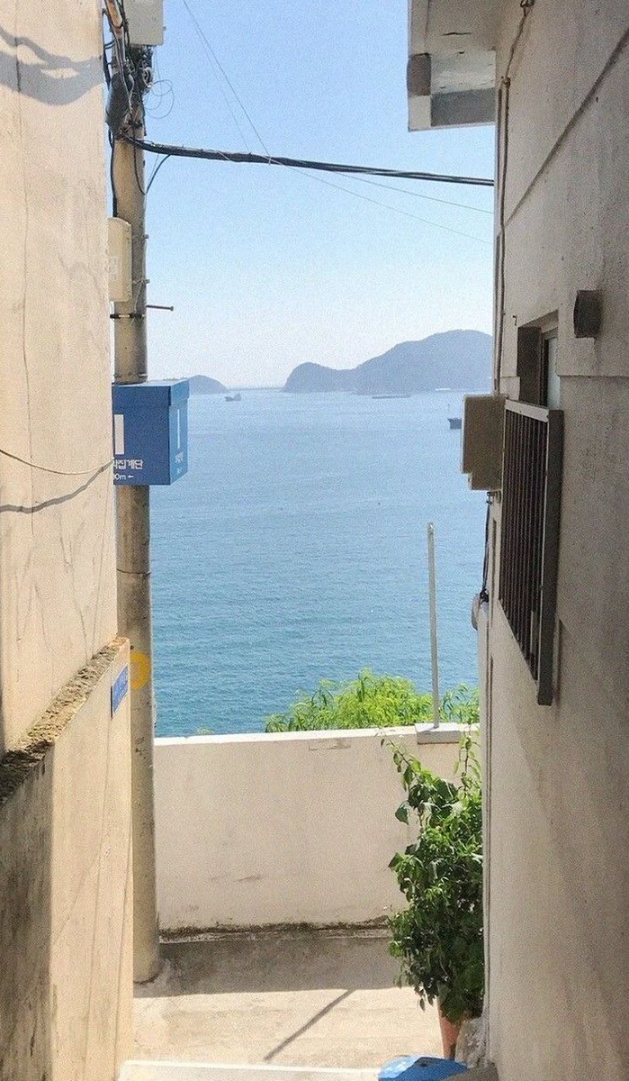 jonglenn95's tweet image. 電車で2駅乗り過ごした
ぼーっとしてた 🤒