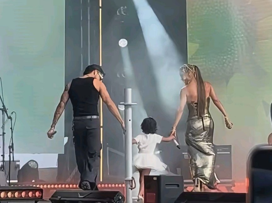 Vircota's tweet image. Ellos es TODO lo que está bien 

CHARLEIMY IS BACK ❤️

#LaReinaDelFlow3 ...