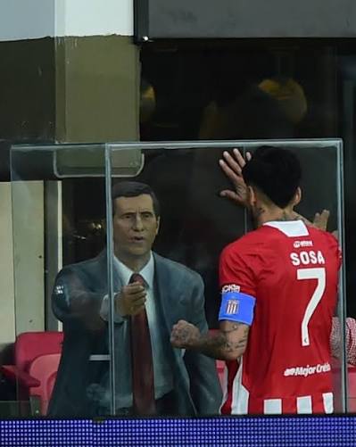 la rubia D tweet media