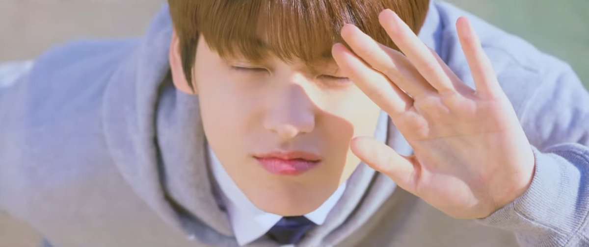 csbpics's tweet image. 7 years ago i loved you at first sight 🤍