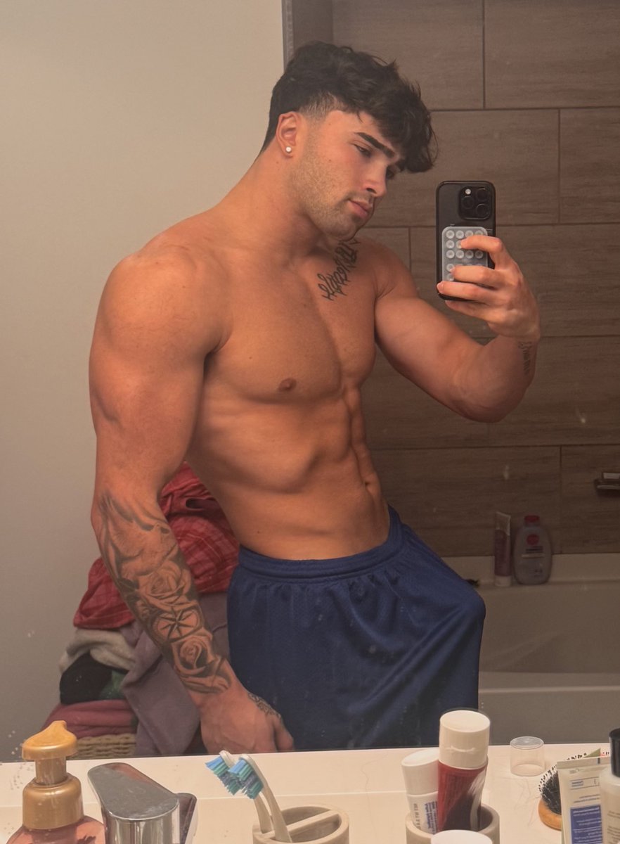 Master.jay03 tweet media