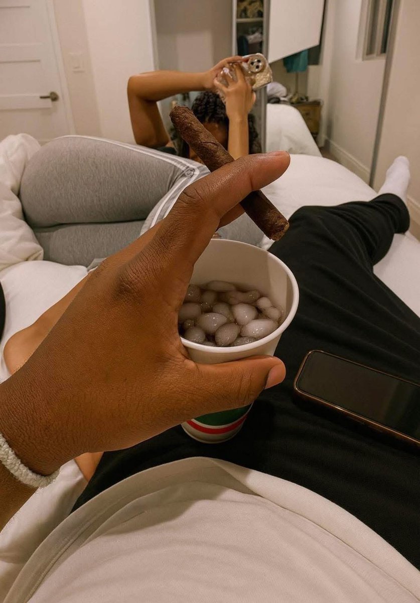 maceoofficial's tweet image. i love being in the house just like this