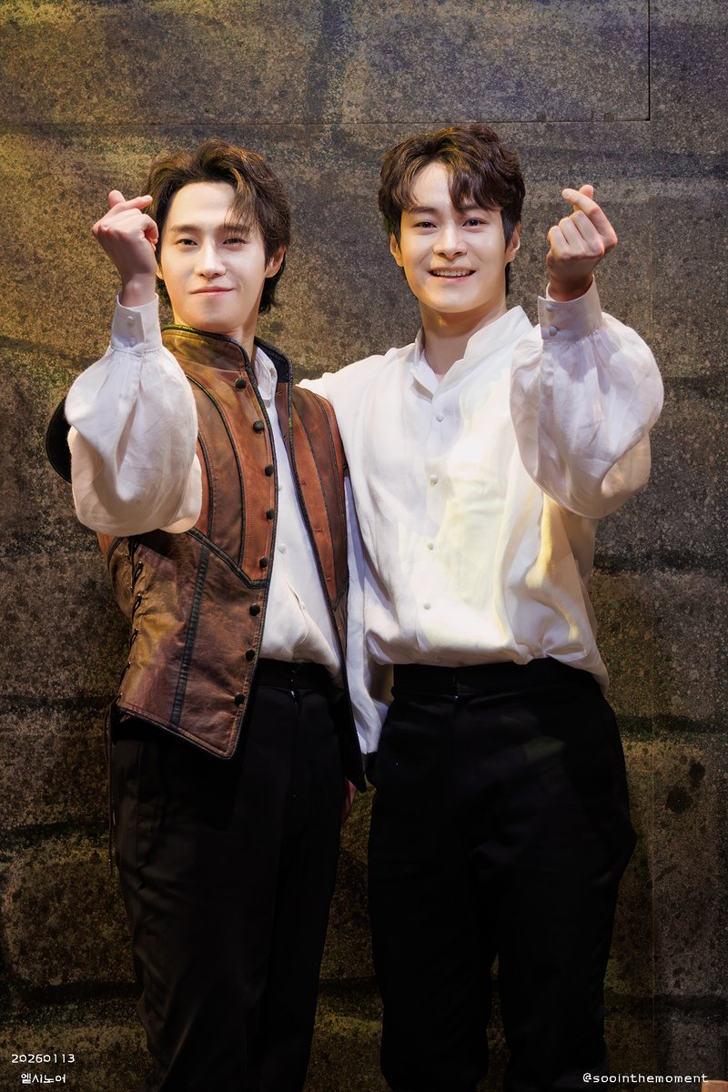 20260113 [엘시노어]
커튼콜

김기택 | 프란시스코
박주혁 | 버나르도
#김기택 #박주혁