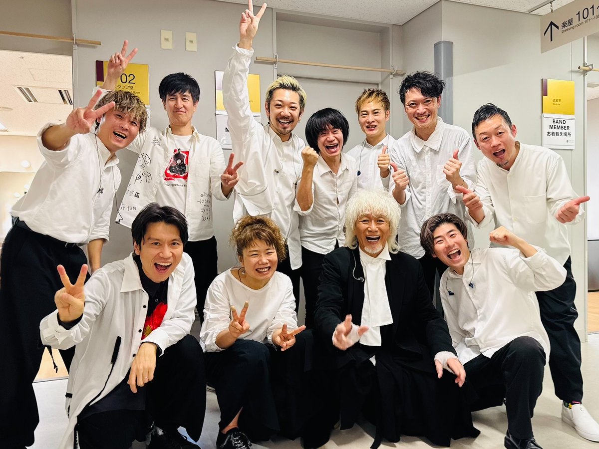 kadota_official's tweet image. 玉置浩二w/故郷楽団10周年ツアー。
最後の2本=浜松〜名古屋公演が終わってしまいました。

改めて思い入れの深いセトリでした。

昨年夏から色々な意味で玉置さんにあちこち連れて行って頂いた忘れられない旅に。

この経験はゆっくり昇華したいなぁ。

長い間本当にありがとうございました！