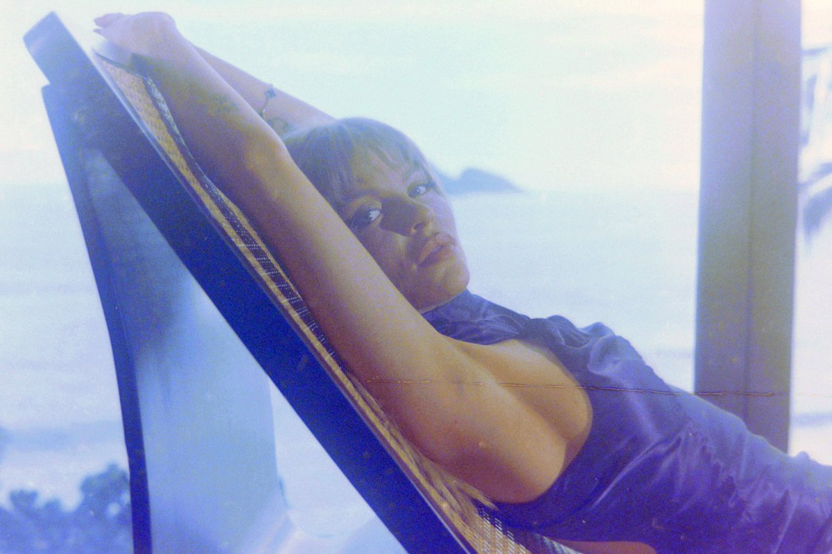 Exclusiva pra vocês! 

Queremos MIL E QUINHENTOS comentários com “BOSSA SEMPRE NOVA” nesse tweet.

Próxima meta: <a href="/missluisasonza/">Miss Luísa Sonza</a>