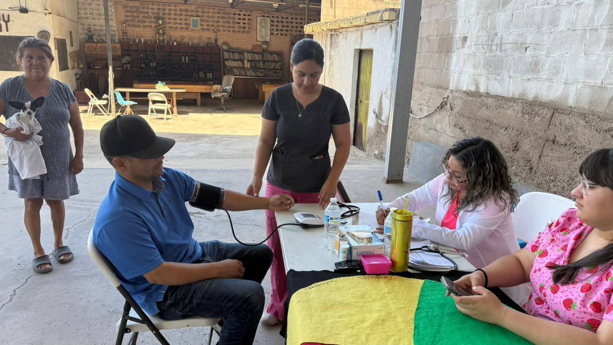 🔵 #LoUltimo Tendrán familias de la colonia San Vicente de #Guaymas jornada de salud gratuita este miércoles 14 de enero  
facebook.com/share/p/1C76LE…