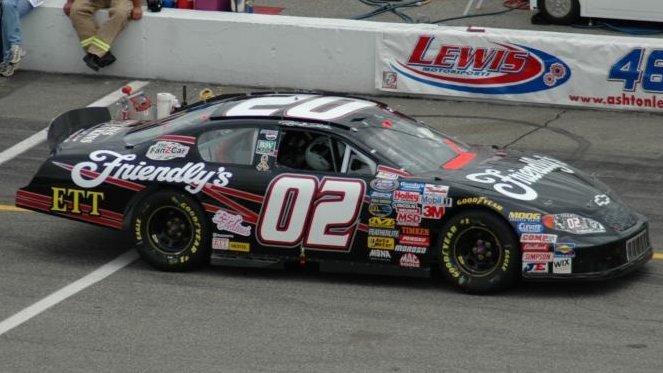 NascarPaint's tweet image. Hermie Sadler - Friendly's Ice Cream (Chevrolet)

2004 Siemens 200 (New Hampshire International Speedway) #NASCAR