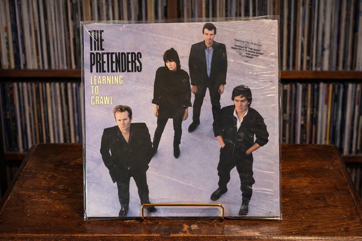 realSamGoodie's tweet image. ⏳ #OnThisDay
🎧 The Pretenders – Learning to Crawl ⚡
📅 January 13, 1984 (42 years)

Their third LP — written after deep loss and rebuild, blending rock with heartfelt hooks.  

#ThePretenders @ThePretendersHQ #LearningToCrawl #Music #MusicCollection #Vinyl #VinylCollection