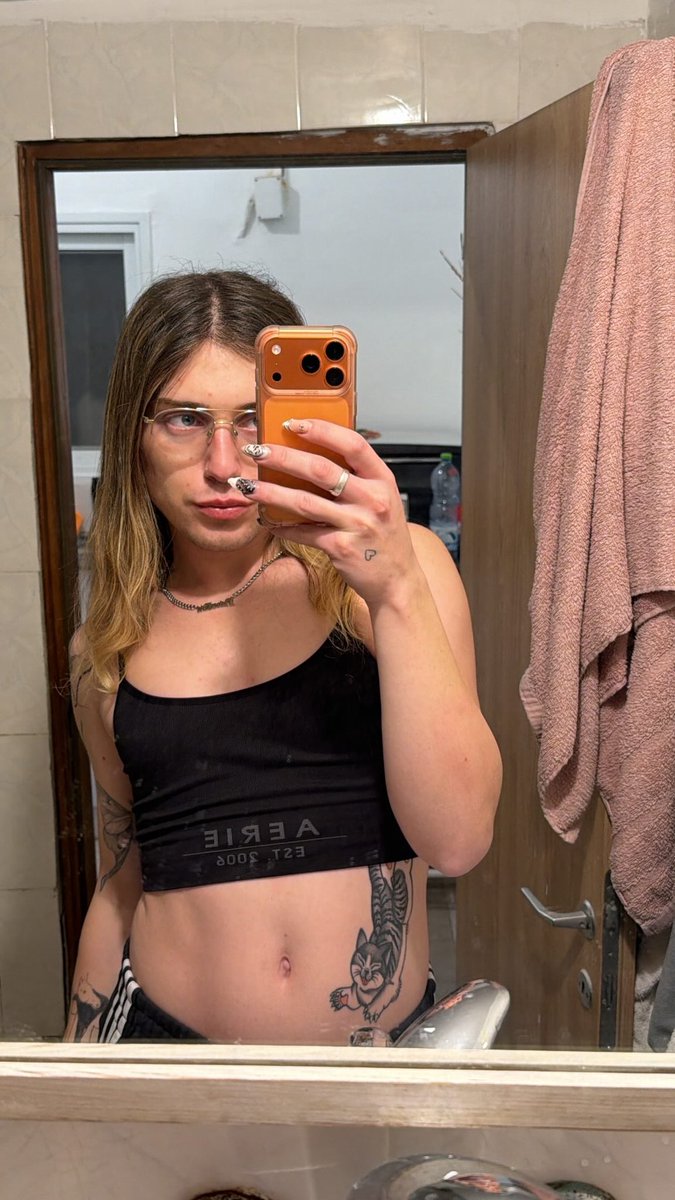 בחורה ברמת סיכון 10/10