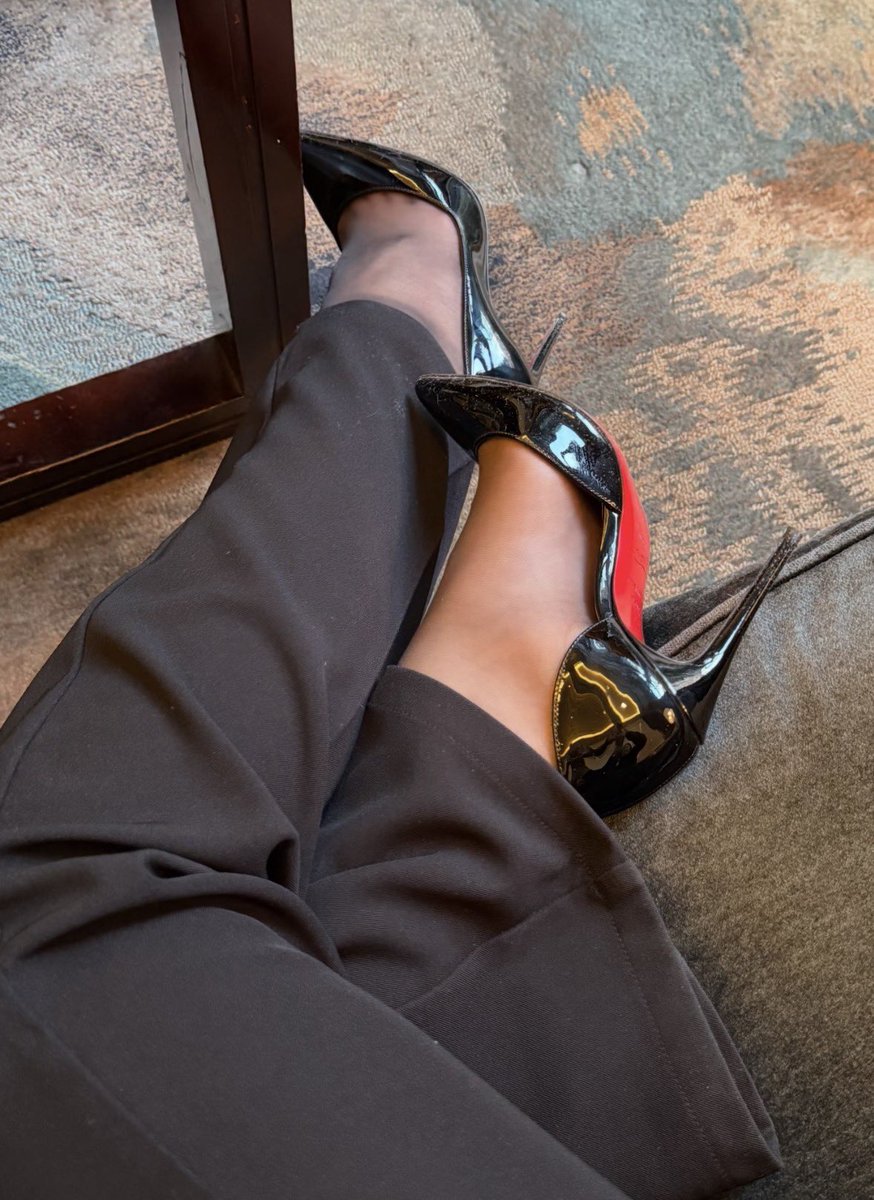 名鞋美脚 tweet media