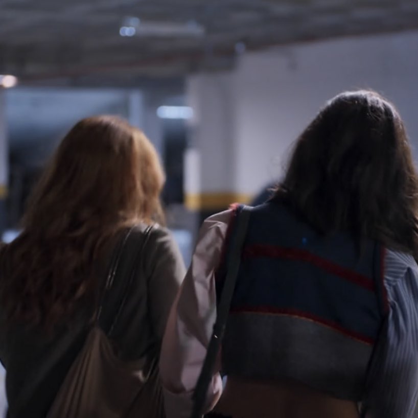 frchafilm's tweet image. ELAS DE MAOZINHAS DADAS COISA LINDA 😭😭😭😭😭

#tresgraças