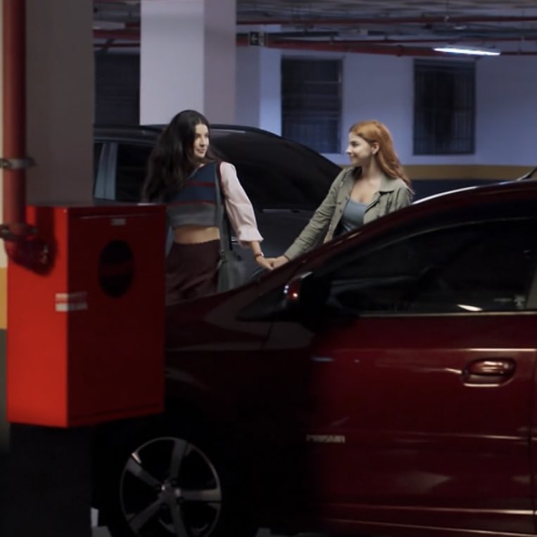 frchafilm's tweet image. ELAS DE MAOZINHAS DADAS COISA LINDA 😭😭😭😭😭

#tresgraças