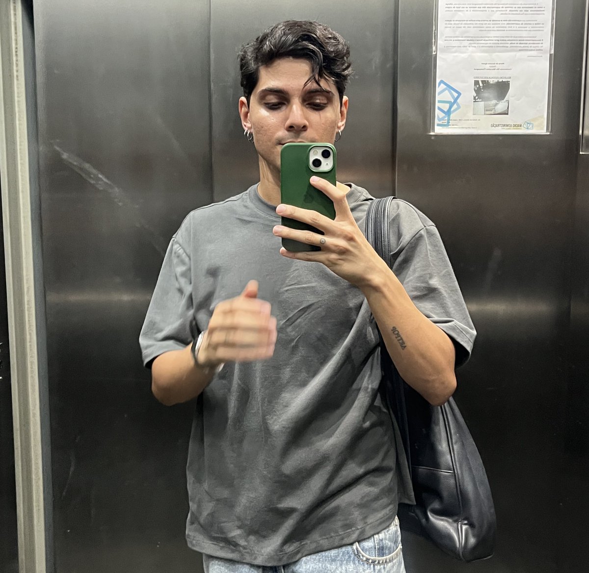 idefeoh's tweet image. #NovaFotoDePerfil