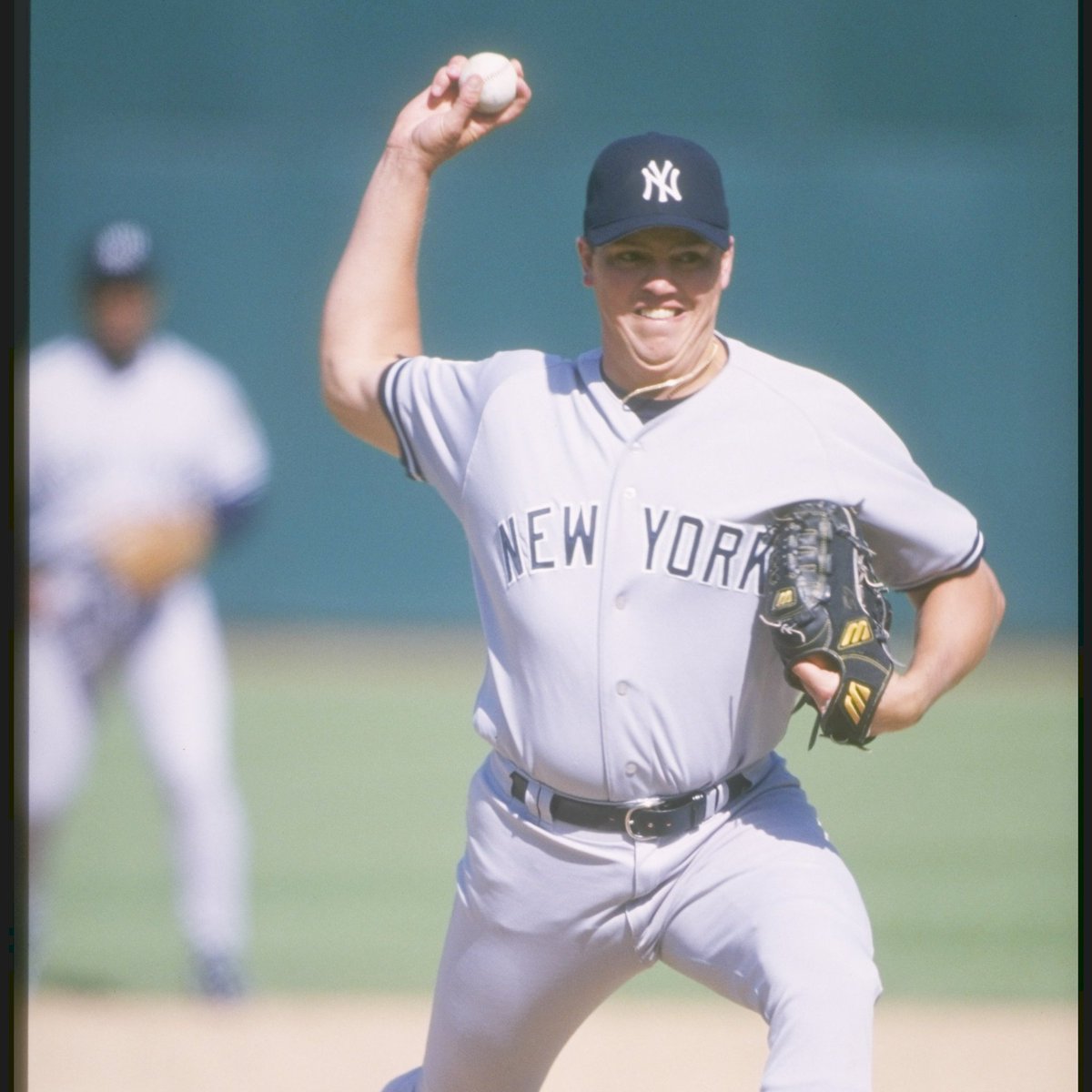 snyyankees's tweet image. Like father, like son.

Ryan Weathers will pitch for the Yankees as his father did in 1996 and 1997 🤝