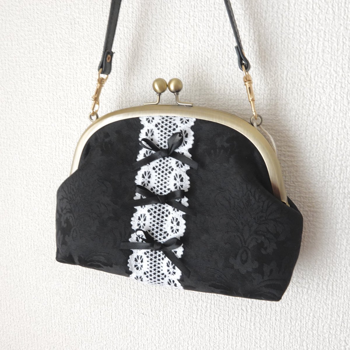 terumin711's tweet image. ゆめまる初日にRibbonCreampetalさんが合わせてくださっていたポシェット💕
シルエットがふんわりしたジャンスカがとっても可愛らしくてにこにこ🥰

合わせやすいブラックダマスクのリボンレースポシェットminneに追加しております🎶

minne.com/items/42913033