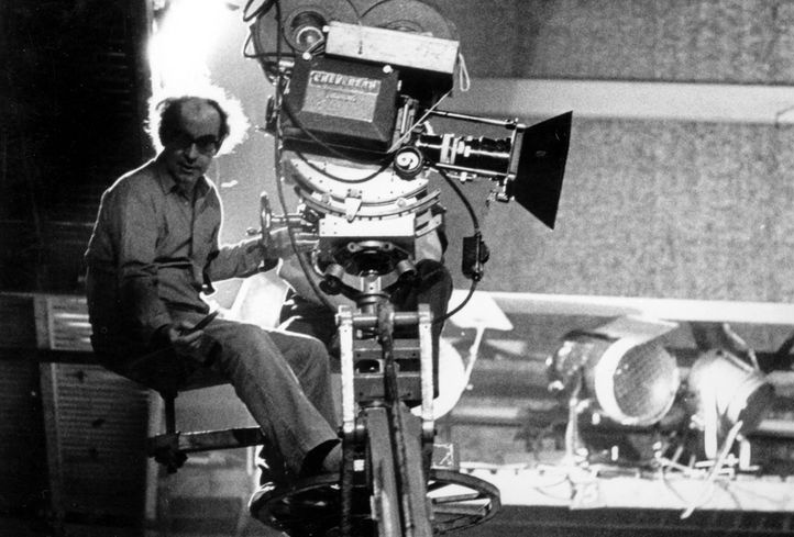 korisco_229's tweet image. "O cinema deve aprender com Mao a começar do zero."

- Jean Luc Godard