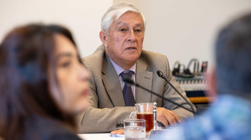Senador Sandoval: “Aysén tiene que empezar a mirar la Ruta 7 no solamente dentro de la región, sino que ahora también desde la zona de Palena” diariocondoresdelbaker.cl/?p=35813
