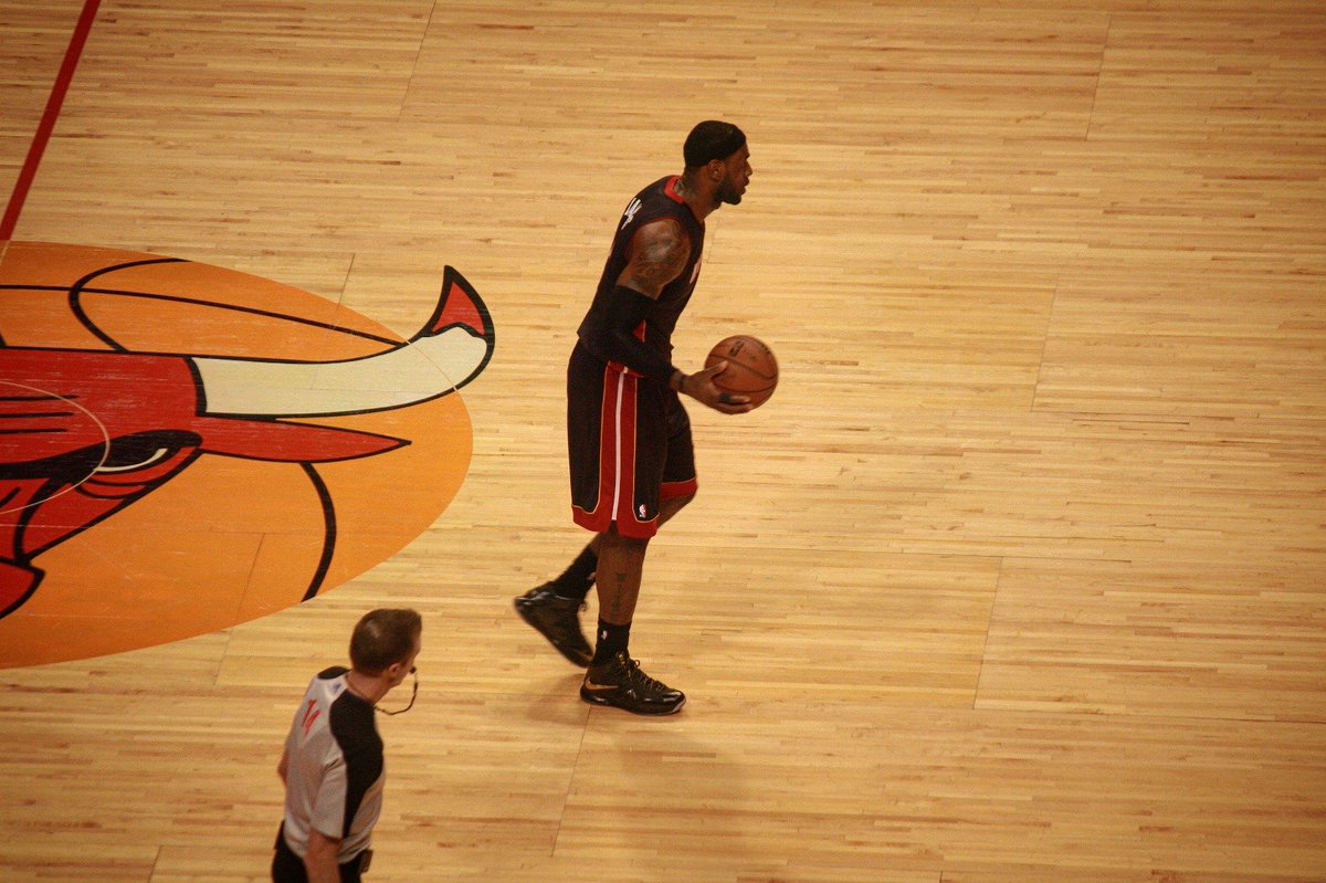 JaDversary's tweet image. Saw him in Golden State back in the day but also saw him on Miami when I was visiting Chicago, got some good pics of him in action