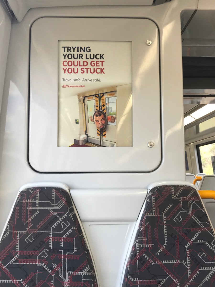 does2023's tweet image. オーストラリアから、遅ればせながら、あけましておめでとうございます。

「発車間際の駆け込み乗車はおやめ下さい」オーストラリア版😊😊😊luckとstuckの韻

クイーンズランド鉄道の車内広告　#英語習得