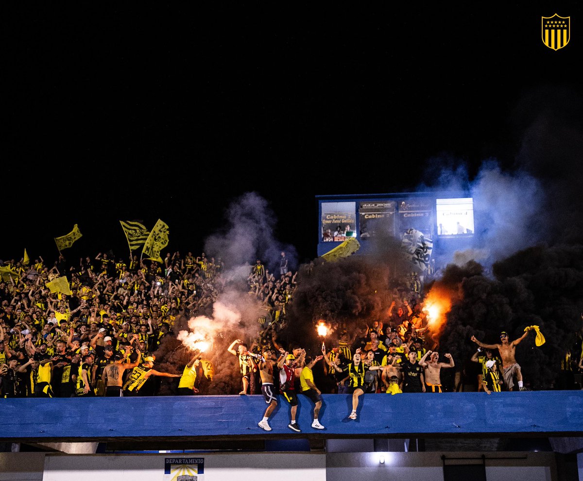 OficialCAP's tweet image. La mejor hinchada del país.
