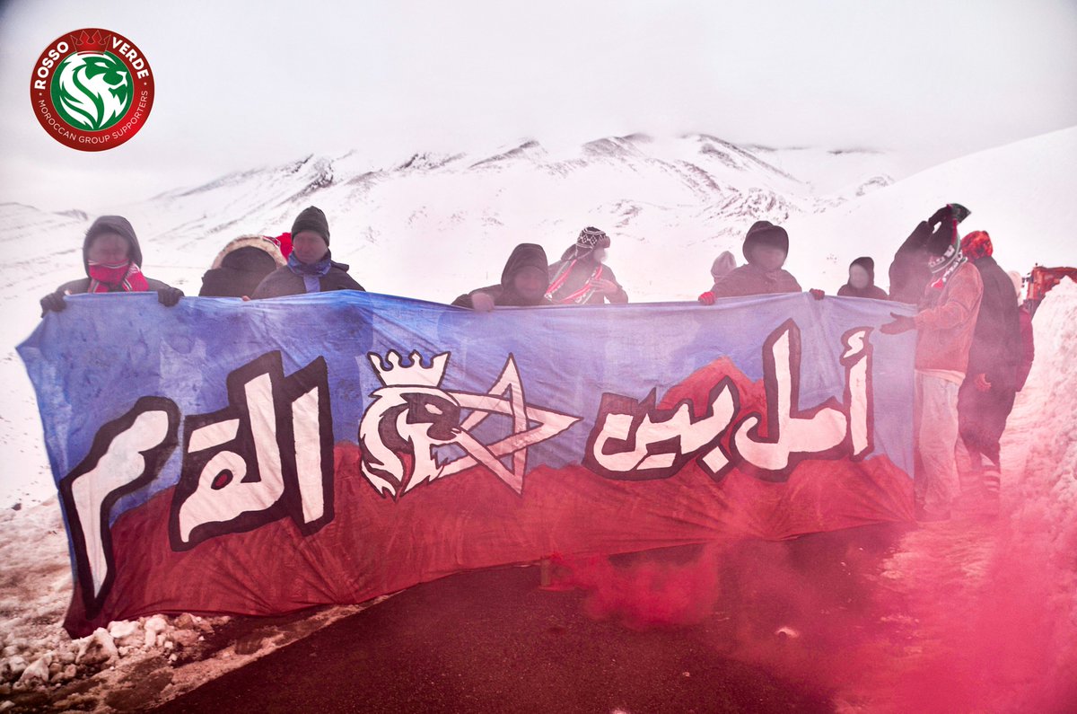 rossoverde212's tweet image. سيرًا على المبدأ الذي تؤمن به المجموعات التشجيعية، باعتبارها أسلوبَ حياةٍ لا يقتصر فقط على التشجيع والتأطير الجماهيري، قامت مجموعة روسوفيردي بمبادرة خيرية تطوعية، تمثلت في توزيع الملابس وقفف غذائية، إلى جانب إصلاح وتجهيز أحد أقسام مؤسسة تعليمية، لفائدة ساكنة⬇️