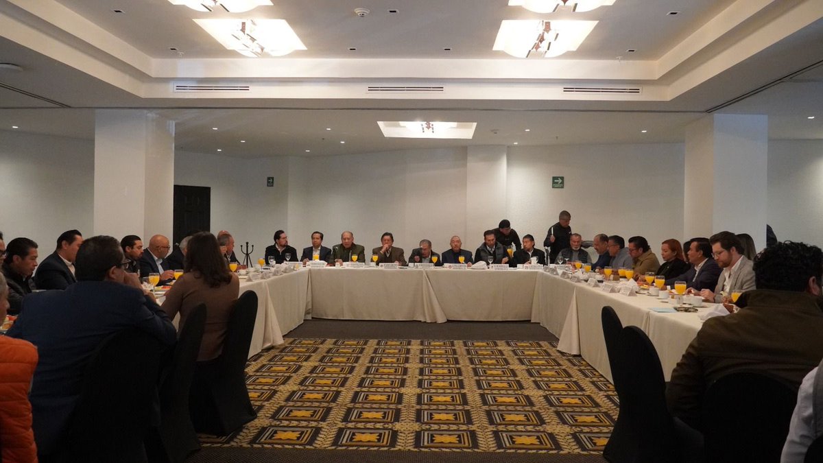 Sindicatos Unidos con México Moderno tweet media