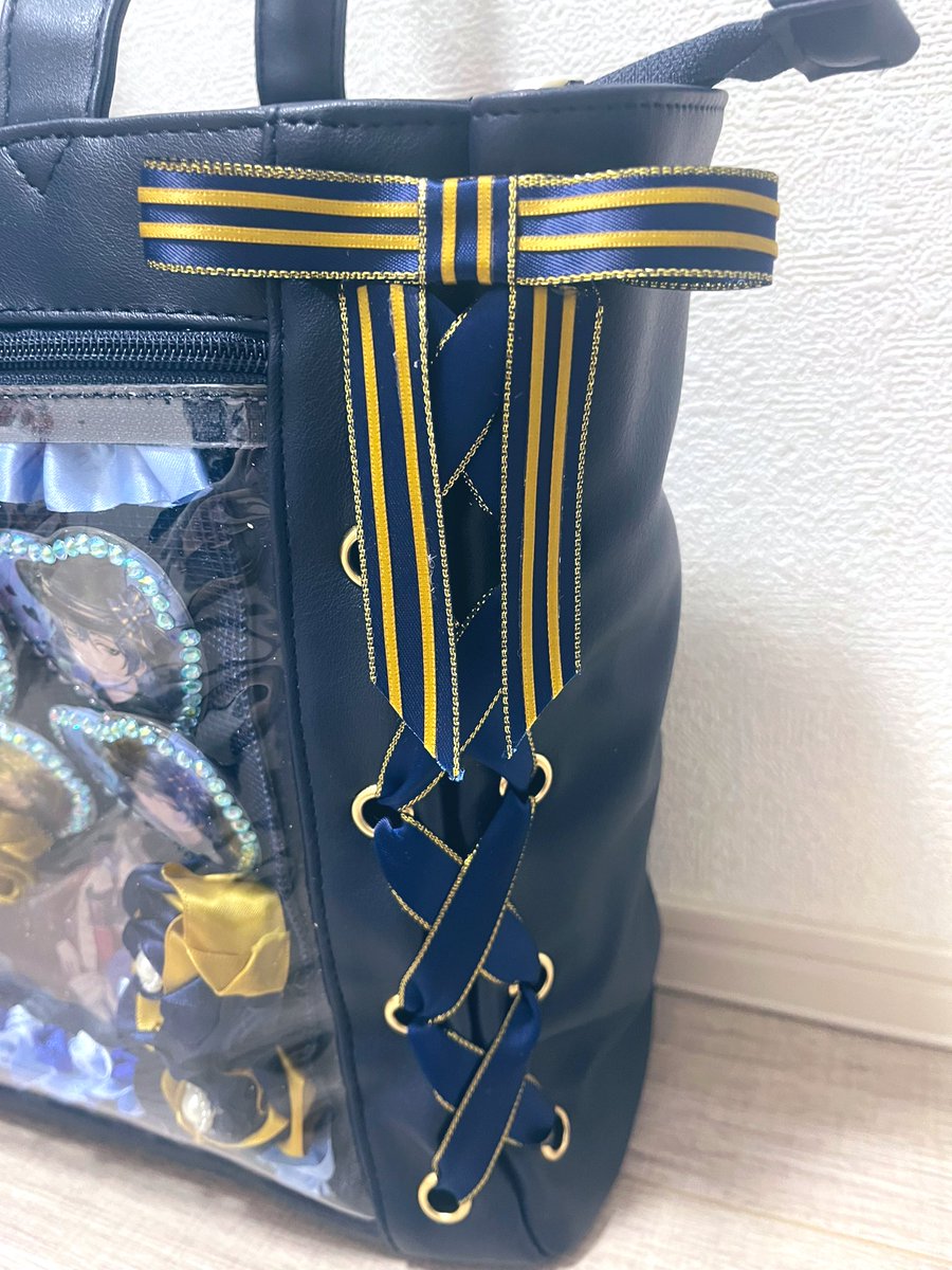 ミラン・ケストレル 痛バッグ ずっと作りたかったミラン・ケストレルさんの痛バッグを作りました